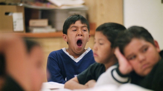Murid Jenuh, Guru Bingung: Apakah Waktu Belajar Harus Direvolusi?