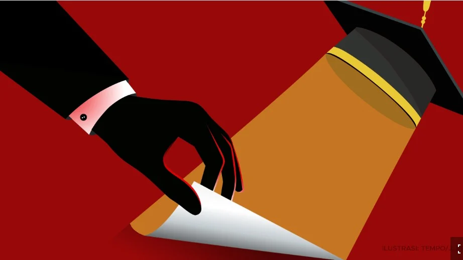 Ketika Gelar Semakin Banyak tapi Nilainya Semakin Turun